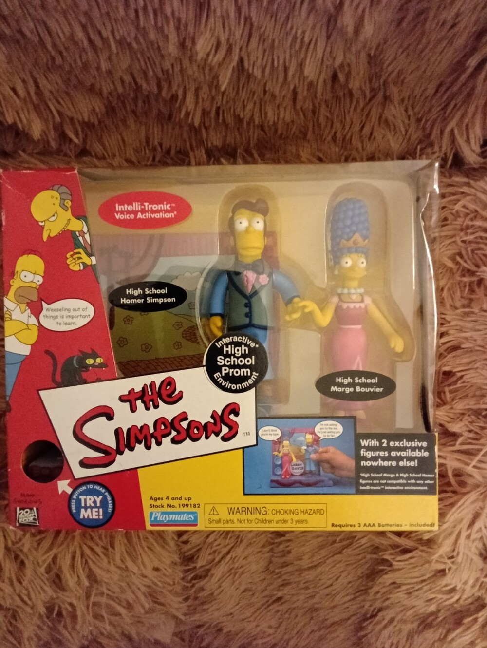 The Simpsons High School Homer & Marge Prom Figures - Pink & Blue NIB